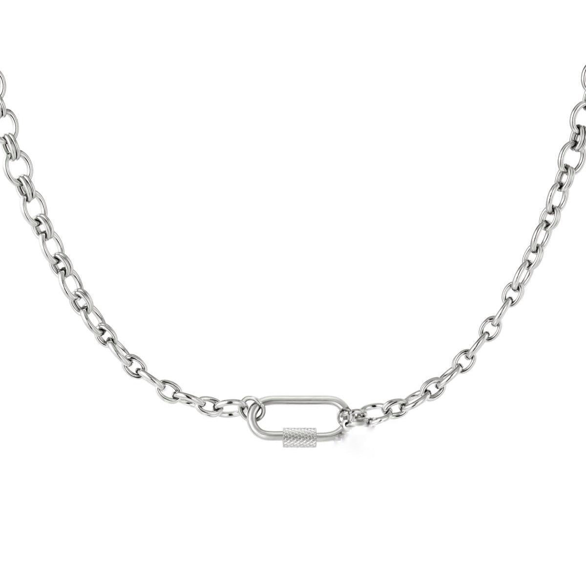 Collier Laura