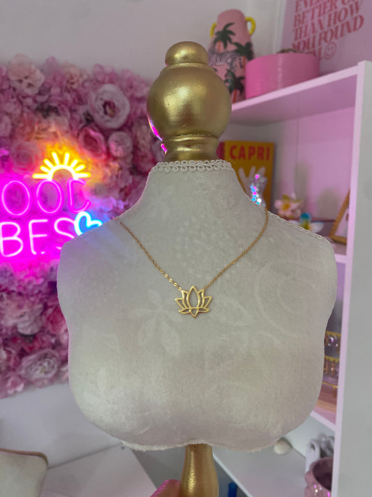 Collier Lotus
