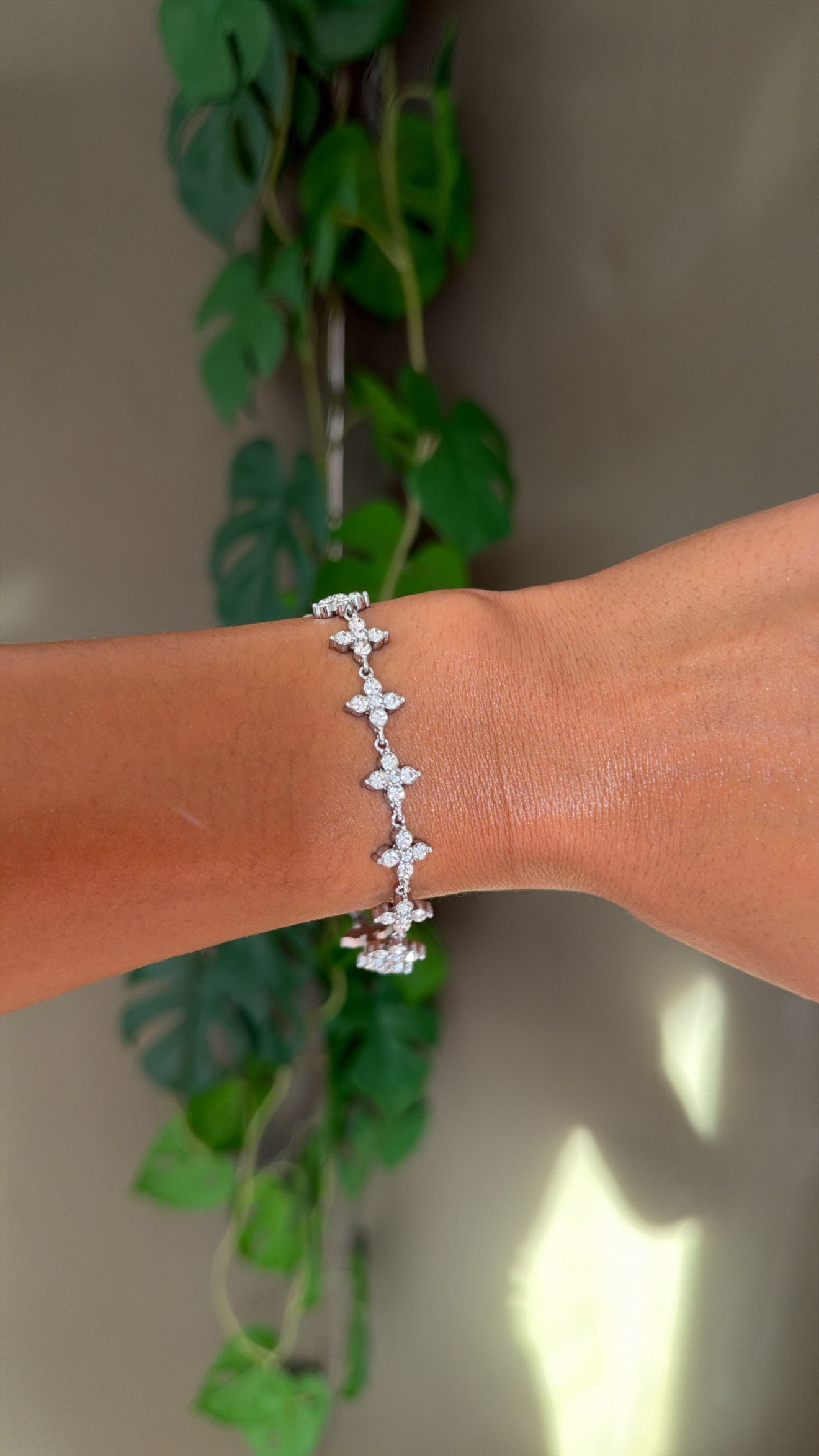 Bracelet West