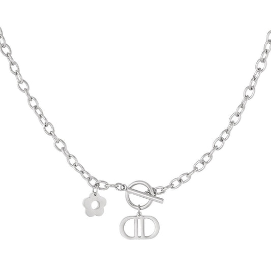 Collier Kourtney